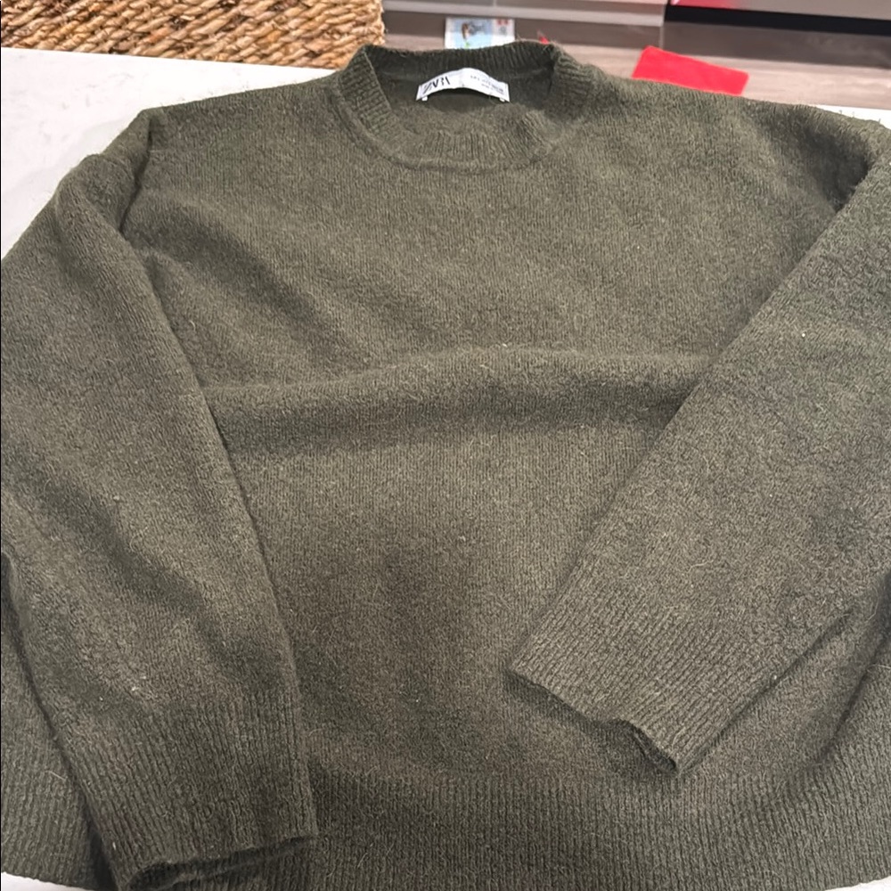 Zara size large sweater